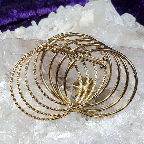 VINTAGE Faux Blue Topaz Gold Tone Circles Brooch/Pin - Picture 2 of 4